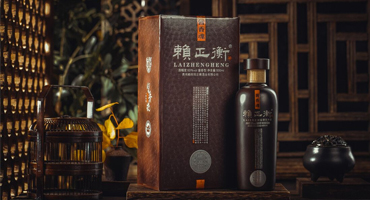 茅臺(tái)鎮(zhèn)白酒來(lái)帶大家了解白酒香型是如何劃分的